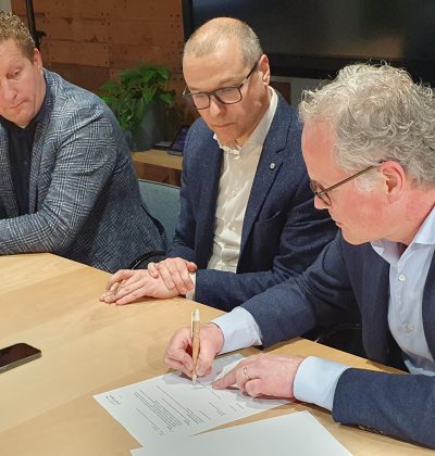 HR Groot onderhoud Pronto Flats ondertekening 01