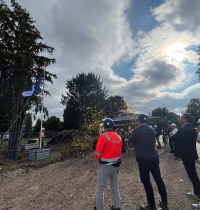 De vlag is gehesen voor de start bouw in Helmond
