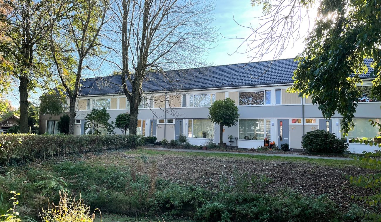 Straatfoto van de Herculesstraat in Rosmalen, met groene omgeving en woningen die worden aangepakt tijdens het groot onderhoudsproject.