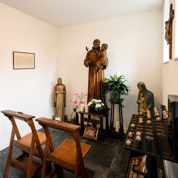 Kleine kapel in De Antonius in Valkenswaard, vastgelegd na de verbouwing en herbestemming van het pand.  Kort en funct