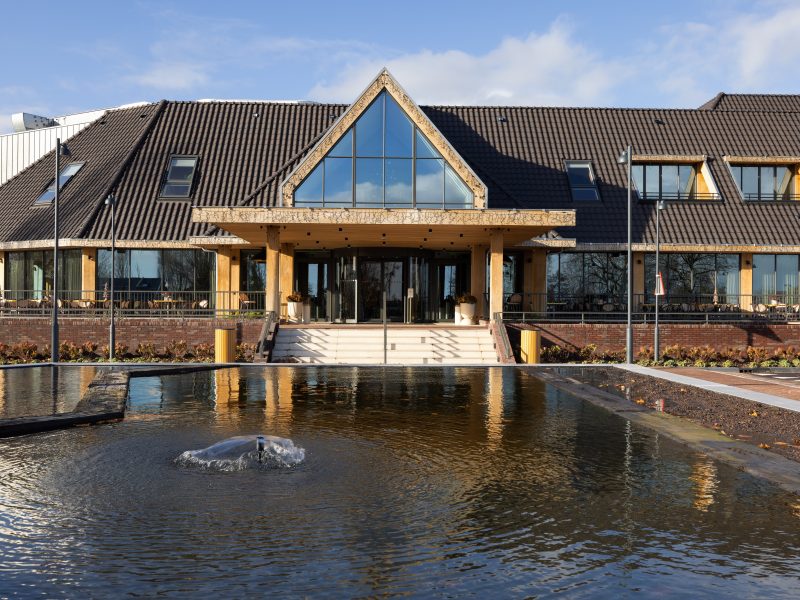 HR Van der Valk Volendam 1